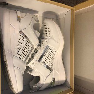 Michael Kors White Georgia Trainer Shoes- Womens Size 8.5